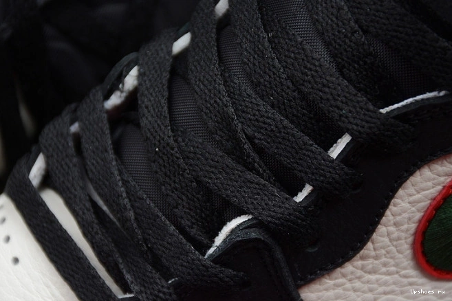 Star 555088-015 (A High Illustrated Born) Sports Jordan 1 Retro Is 1012